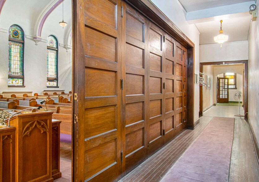 More Photos Of 1101 Blaine Ave, South Bend Religious Facility For Sale