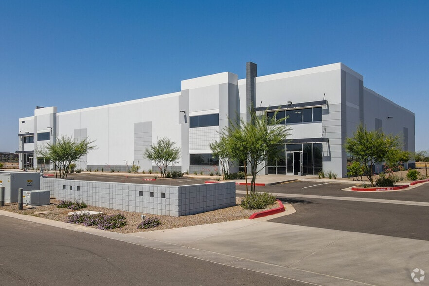 More Photos Of 5004 S 71st St, Mesa Manufacturing For Lease