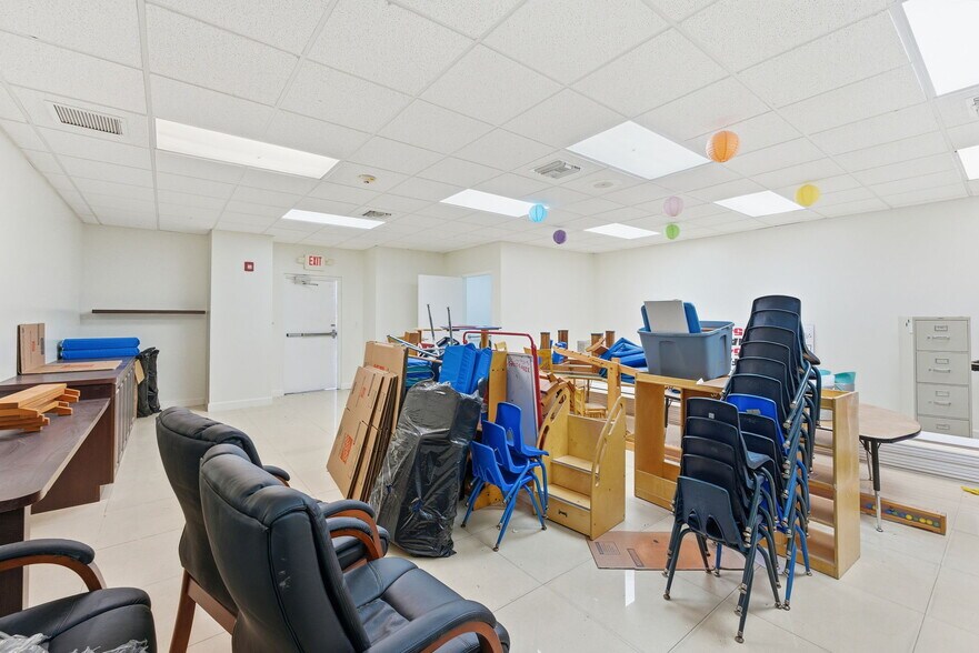 More Photos Of 6545 NW 169th St, Hialeah Medical For Sale