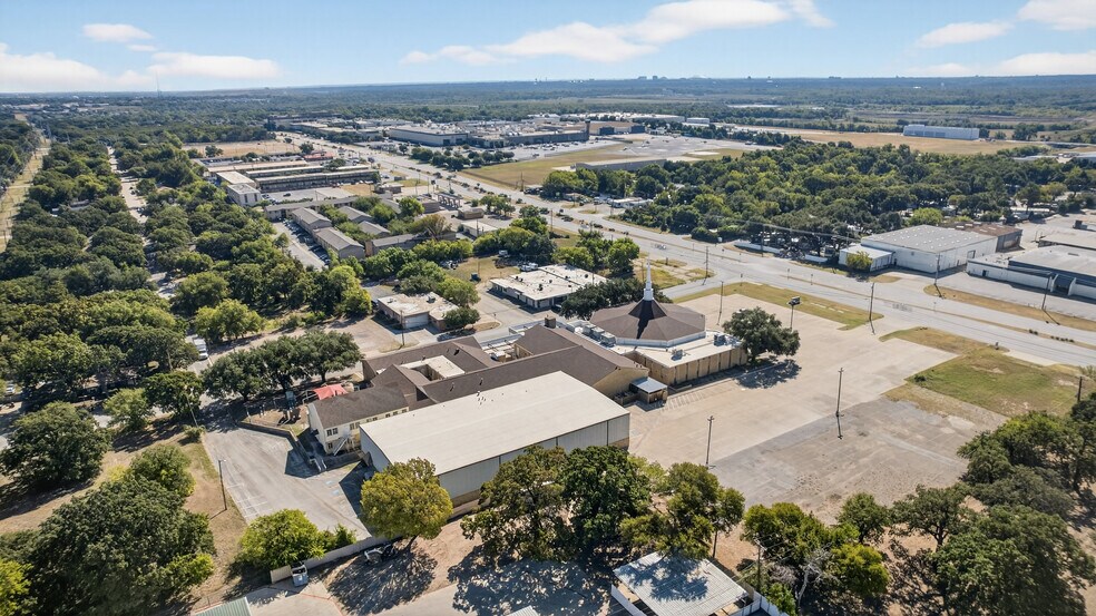 More Photos Of 147 E Hurst Blvd, Hurst Religious Facility For Sale