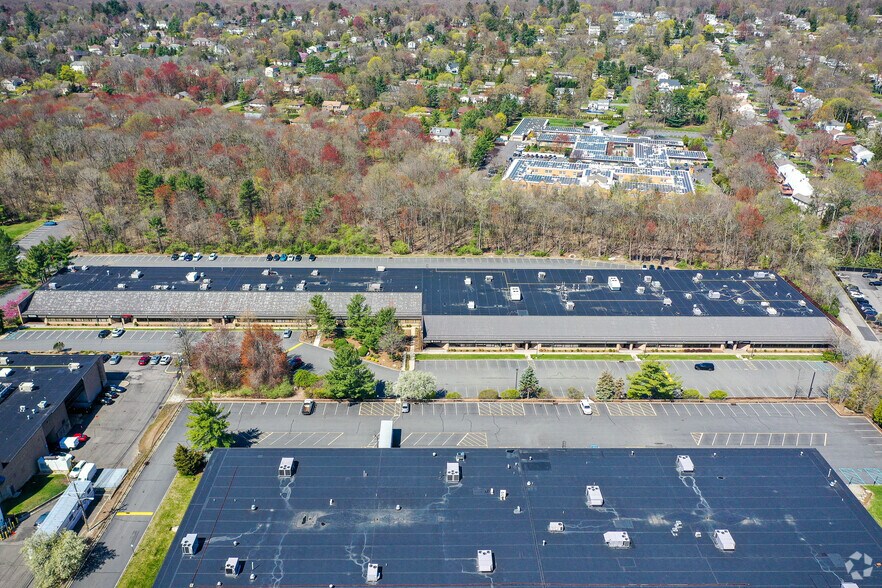 More Photos Of 6 Pearl Ct, Allendale Warehouse For Lease