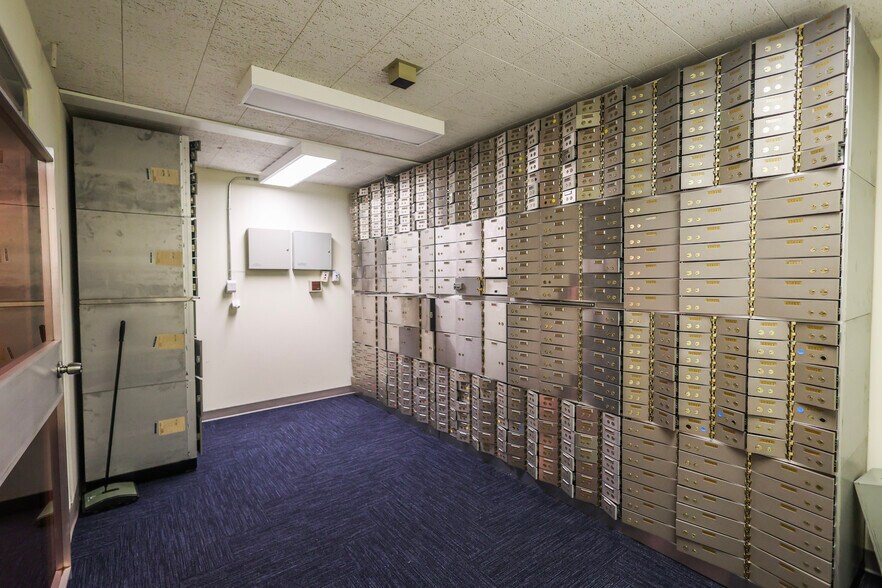 More Photos Of 700 W King St, Kings Mountain Bank For Sale