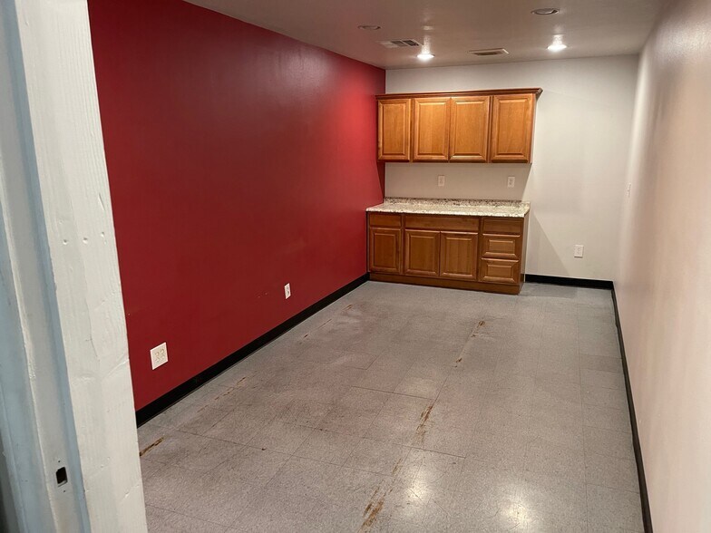 More Photos Of 2230 S Anne St, Santa Ana Manufacturing For Sale