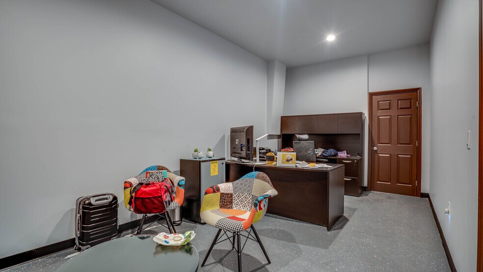 More Photos Of 3232 E Olympic Blvd, Los Angeles Warehouse For Sale