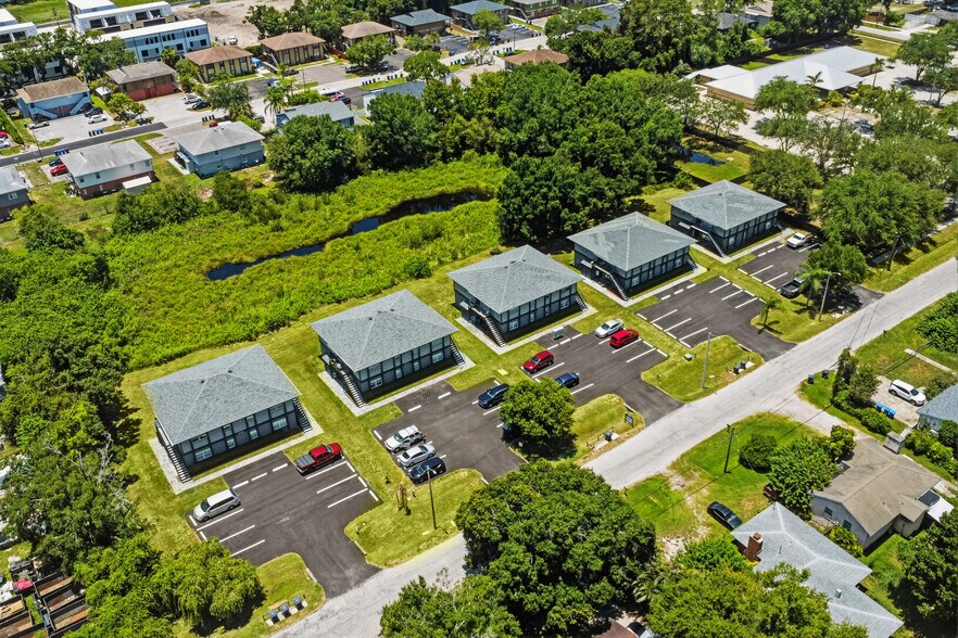 More Photos Of 8412-8420 N Lois Ave, Tampa Apartments For Sale