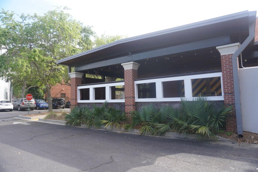 More Photos Of 730-760 Coleman Blvd, Mount Pleasant General Retail For Lease