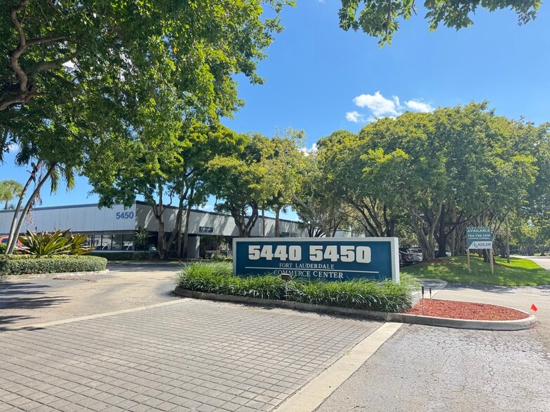 Primary Photo Of 5440 NW 33rd Ave, Fort Lauderdale Unknown For Lease