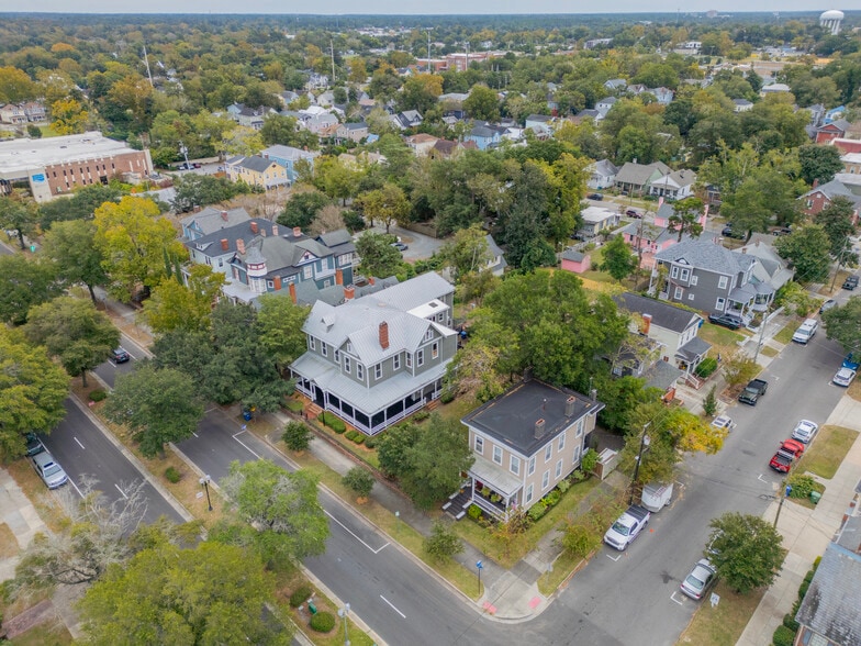 More Photos Of 708 Market St, Wilmington Apartments For Sale