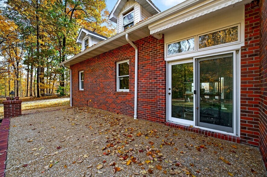 More Photos Of 6211 Rocky Point Rd, Cookeville Specialty For Sale