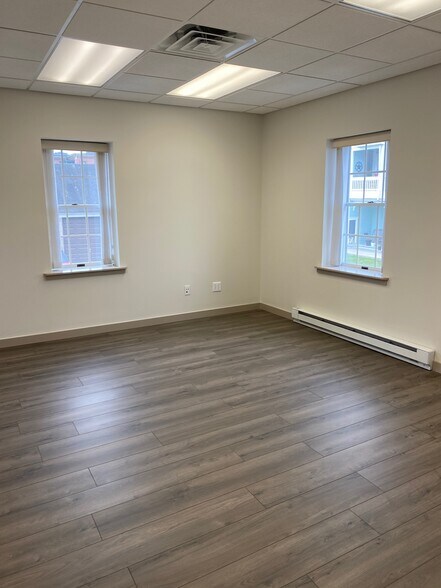 More Photos Of 8 Main St, Flemington Office For Lease