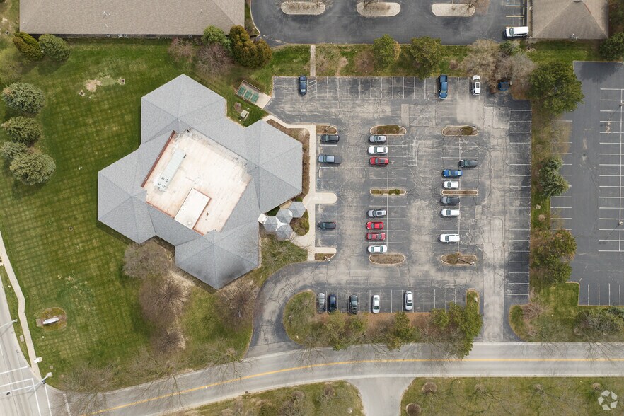 More Photos Of 1661 Holland Rd, Maumee Medical For Lease