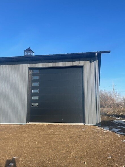 More Photos Of 1301 Main Avenue SE, Moorhead Flex For Sale