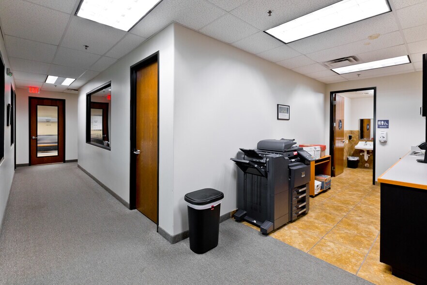 More Photos Of 31065 Plantation Dr, Thousand Palms Warehouse For Sale