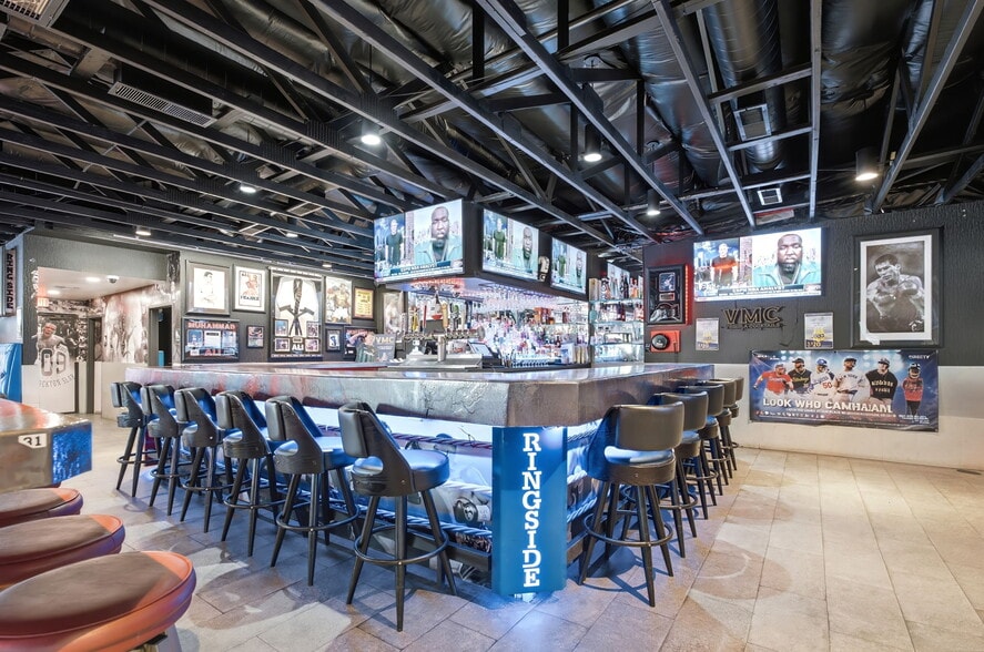 More Photos Of 31502 Riverside Dr, Lake Elsinore Restaurant For Sale