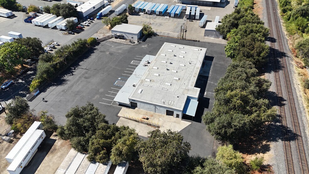 More Photos Of 820 E St, West Sacramento Warehouse For Sale