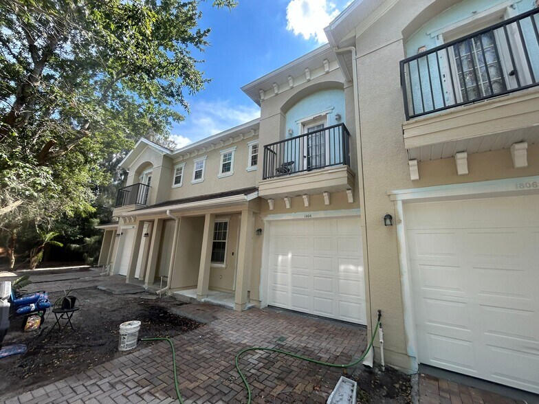 More Photos Of 1800 Bassinger St, Kissimmee Apartments For Sale