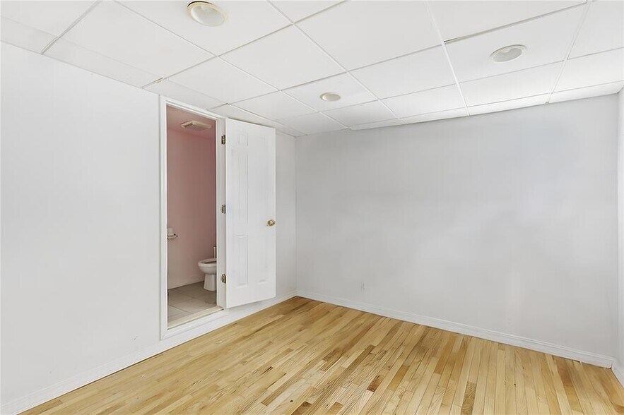 More Photos Of 123 Lake Dr, Lake Peekskill Storefront For Sale