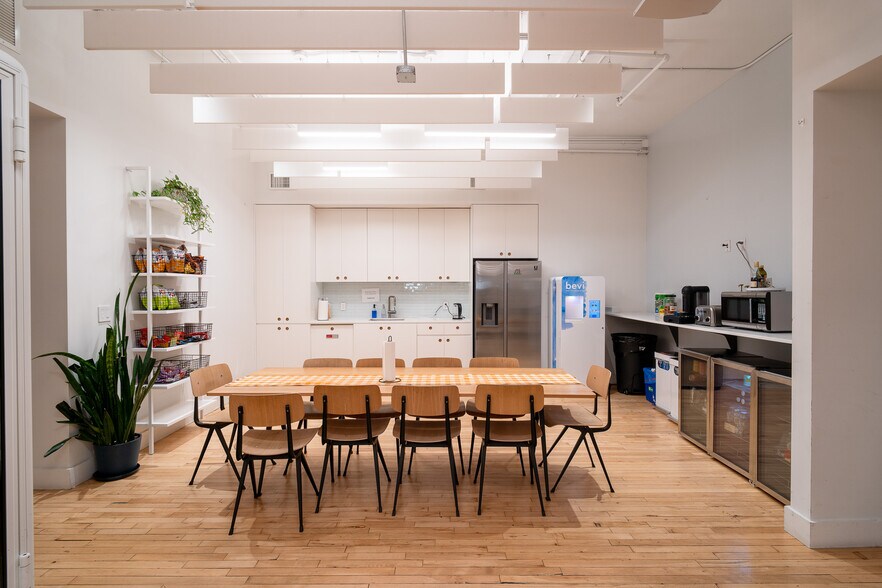 More Photos Of 85 Fifth Ave, New York Office For Sale