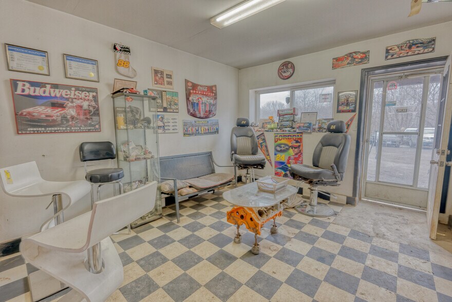 More Photos Of 2990 County Rd 6, Yarker Industrial For Sale