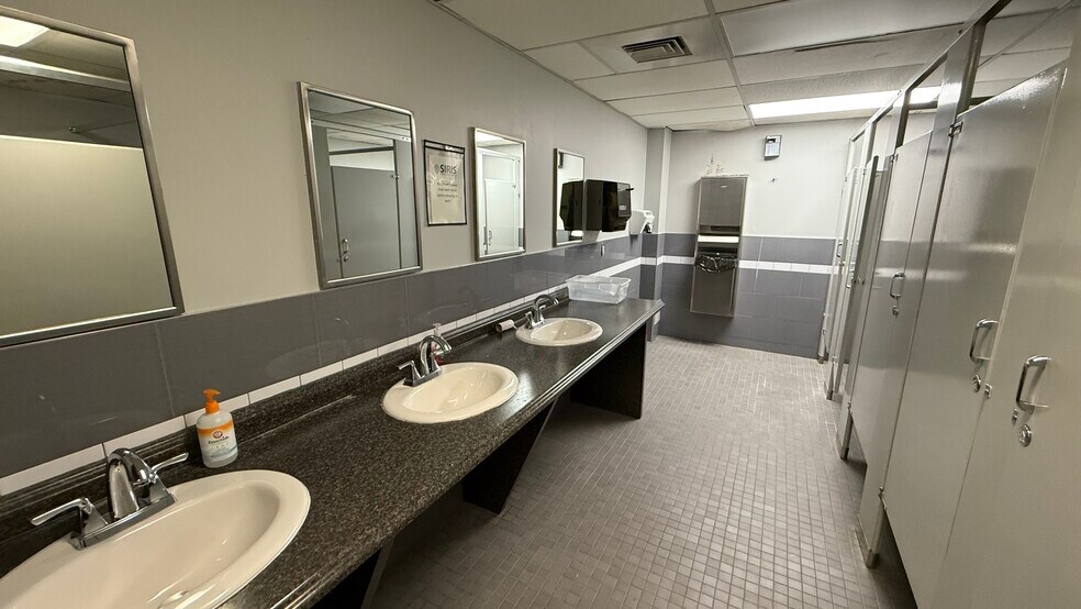 More Photos Of 75 North St, Bloomsbury Office For Lease