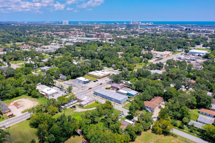 More Photos Of 865 Orange Ave, Daytona Beach Warehouse For Sale