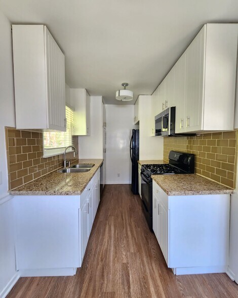 More Photos Of 1944 S Beverly Glen Blvd, Los Angeles Apartments For Sale