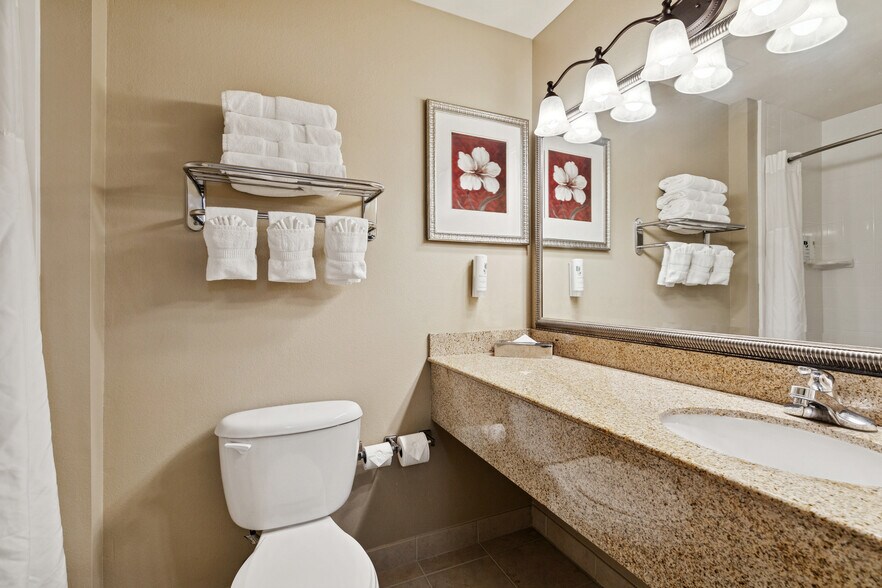 More Photos Of 130 Holiday Blvd, Covington Hotel For Sale