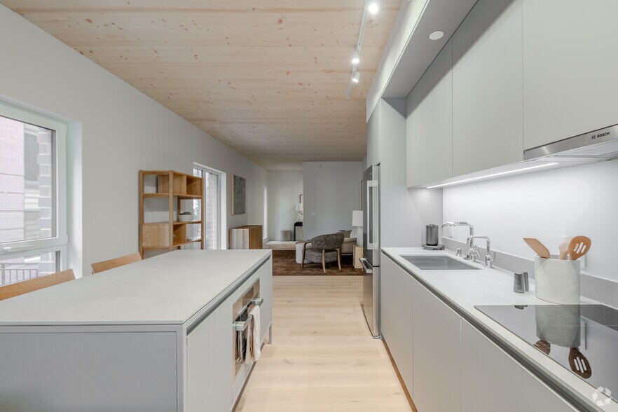 More Photos Of 517 W Main St, Madison Apartments For Lease