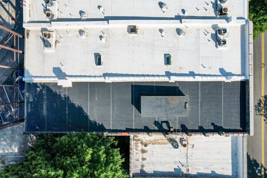 More Photos Of 319 N Gay St, Knoxville Storefront Retail Office For Sale