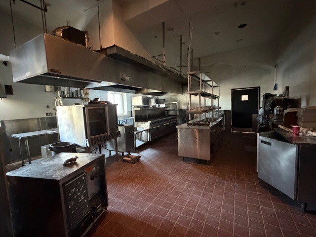 More Photos Of 811 McLean Ave, Yonkers Storefront Retail Office For Sale