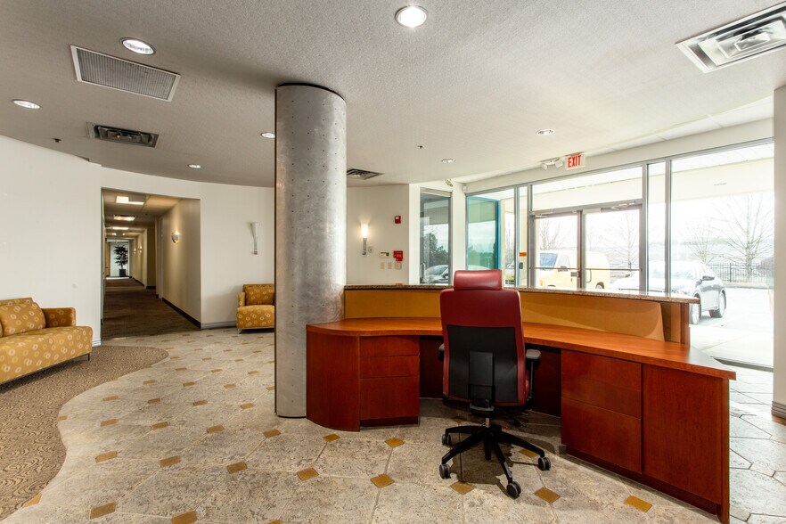 More Photos Of 7000 Highlands Pky SE, Smyrna Warehouse For Lease