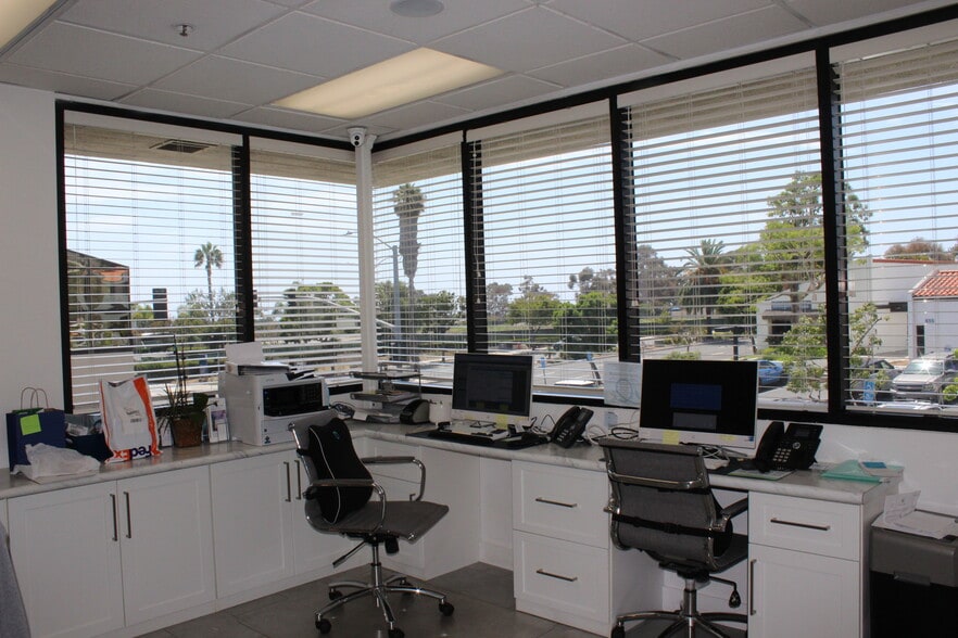 More Photos Of 665 Camino de los Mares, San Clemente Medical For Sale