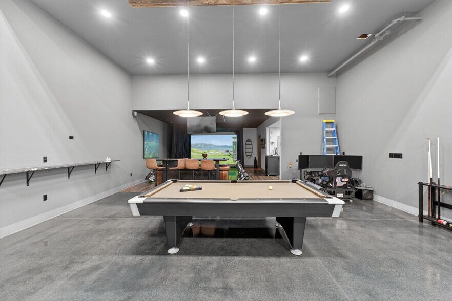 More Photos Of 1750 120 Av NE, Calgary Warehouse For Sale