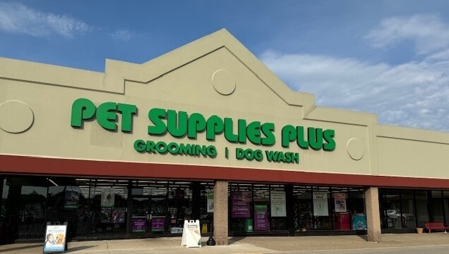 More Photos Of 6000 Mahoning Ave, Youngstown Unknown For Lease