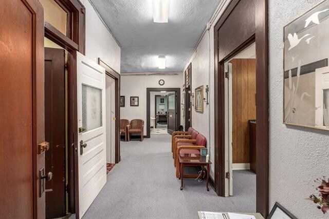 More Photos Of 226 W Central Ave, El Dorado Office Residential For Sale