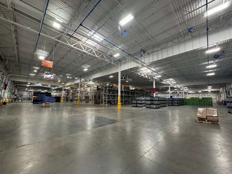 More Photos Of 16000 Progress Dr, Cottondale Manufacturing For Lease