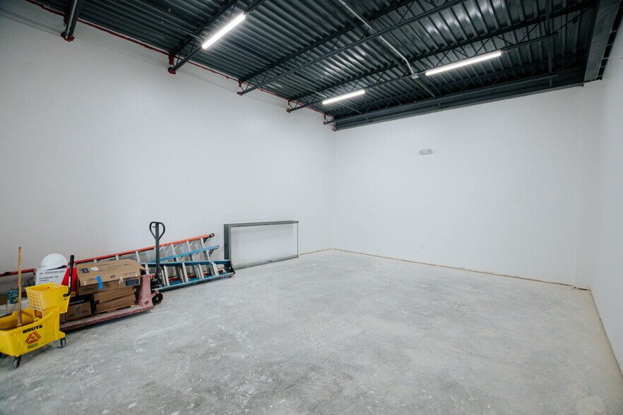 More Photos Of 160 Alto Mesa dr, El Paso Healthcare For Lease