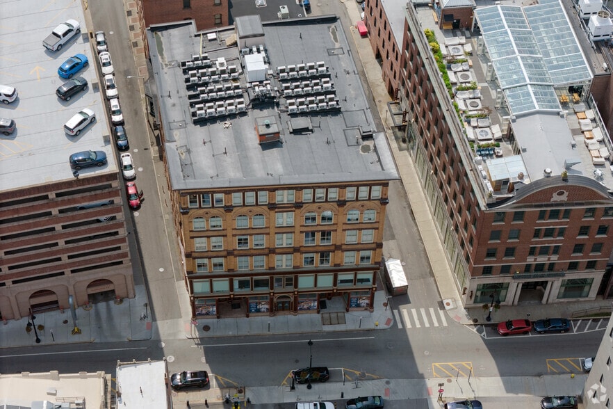 More Photos Of 82-90 Weybosset St, Providence Apartments For Lease