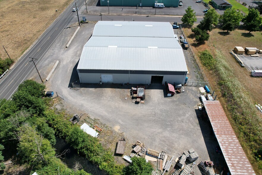 More Photos Of 893 Wilco Rd, Stayton Manufacturing For Sale