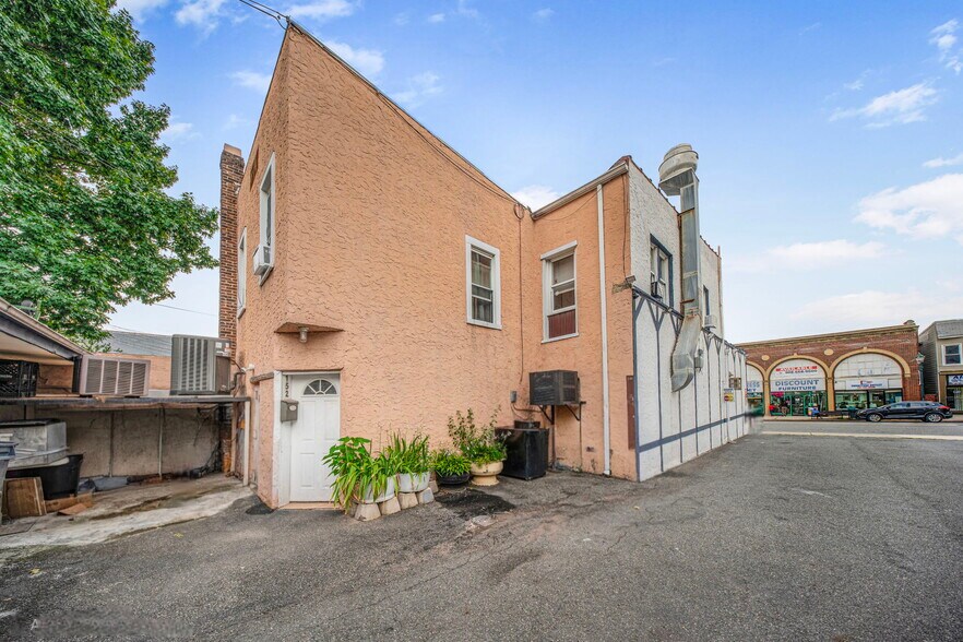 More Photos Of 152 Kearny Ave, Kearny Restaurant For Sale