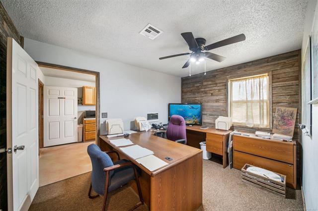 More Photos Of 16382 E Highway 20, Claremore Office Residential For Lease