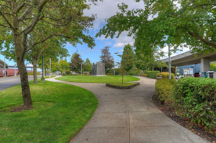 More Photos Of 1515 Dock St, Tacoma Apartments For Sale