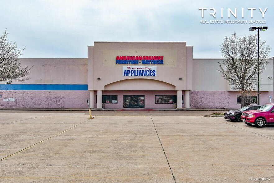 Primary Photo Of 2964 W Wheatland Rd, Dallas Storefront For Sale