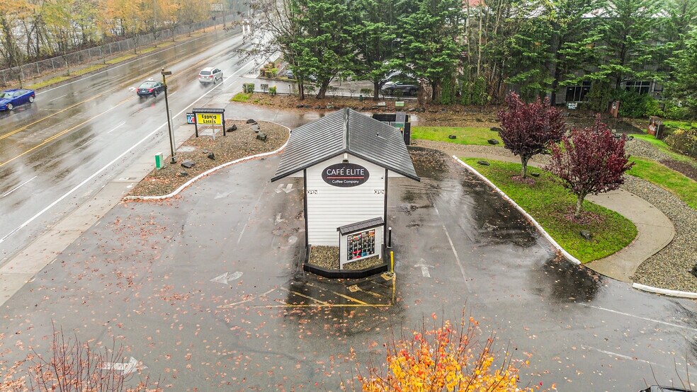 More Photos Of 7214 Bridgeport Way W, Lakewood Freestanding For Sale