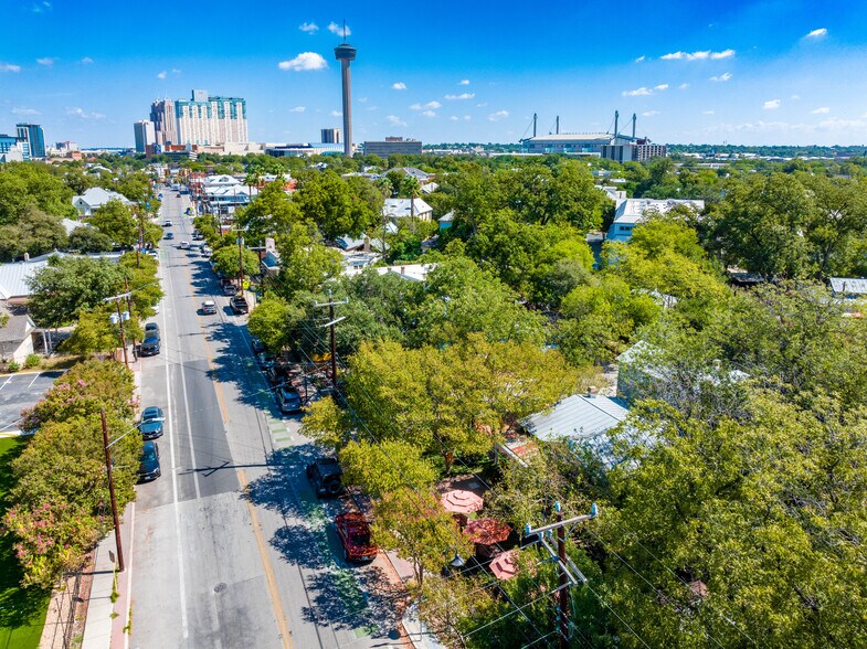 More Photos Of 1102 S Alamo St, San Antonio Storefront Retail Office For Sale