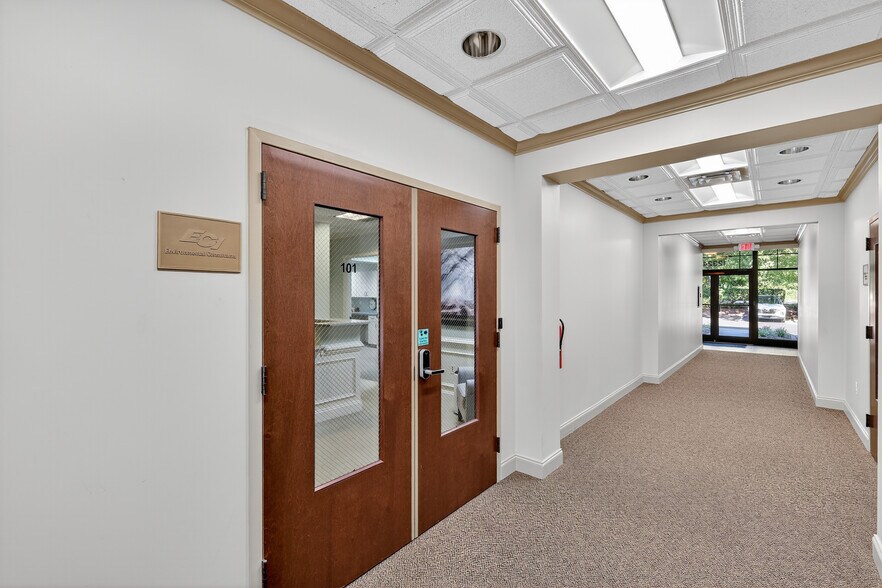 More Photos Of 12324 Hampton Way Dr, Wake Forest Office For Lease