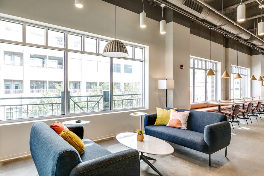 More Photos Of 249 Central Park Ave, Virginia Beach Coworking Space