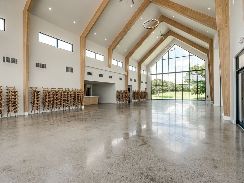 More Photos Of 20480 NE 164th St, Luther Lodge Meeting Hall For Sale