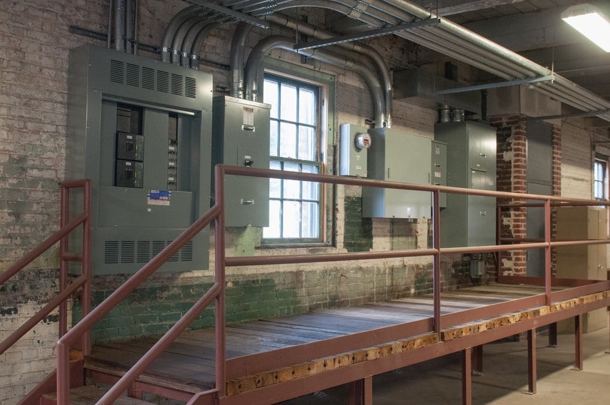 More Photos Of 315 Albemarle Ave SE, Roanoke Industrial For Sale