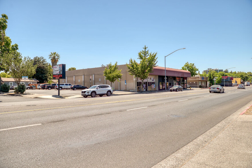 Primary Photo Of 302-310 McHenry Ave, Modesto Freestanding For Sale